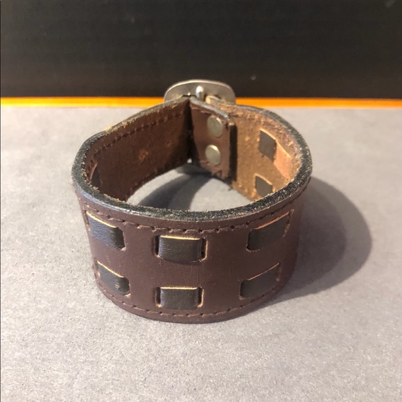 Vintage leather cuff - Picture 2 of 5